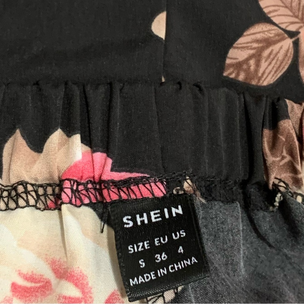 SHEIN Black Floral High Waist Shorts with Tie (S) - Picture 3 of 3